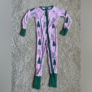 Little Sleepies pink Christmas zippy